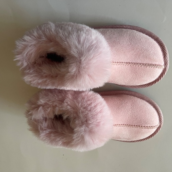 Girls Faux Fur Slippers - Two pairs - Picture 16 of 16